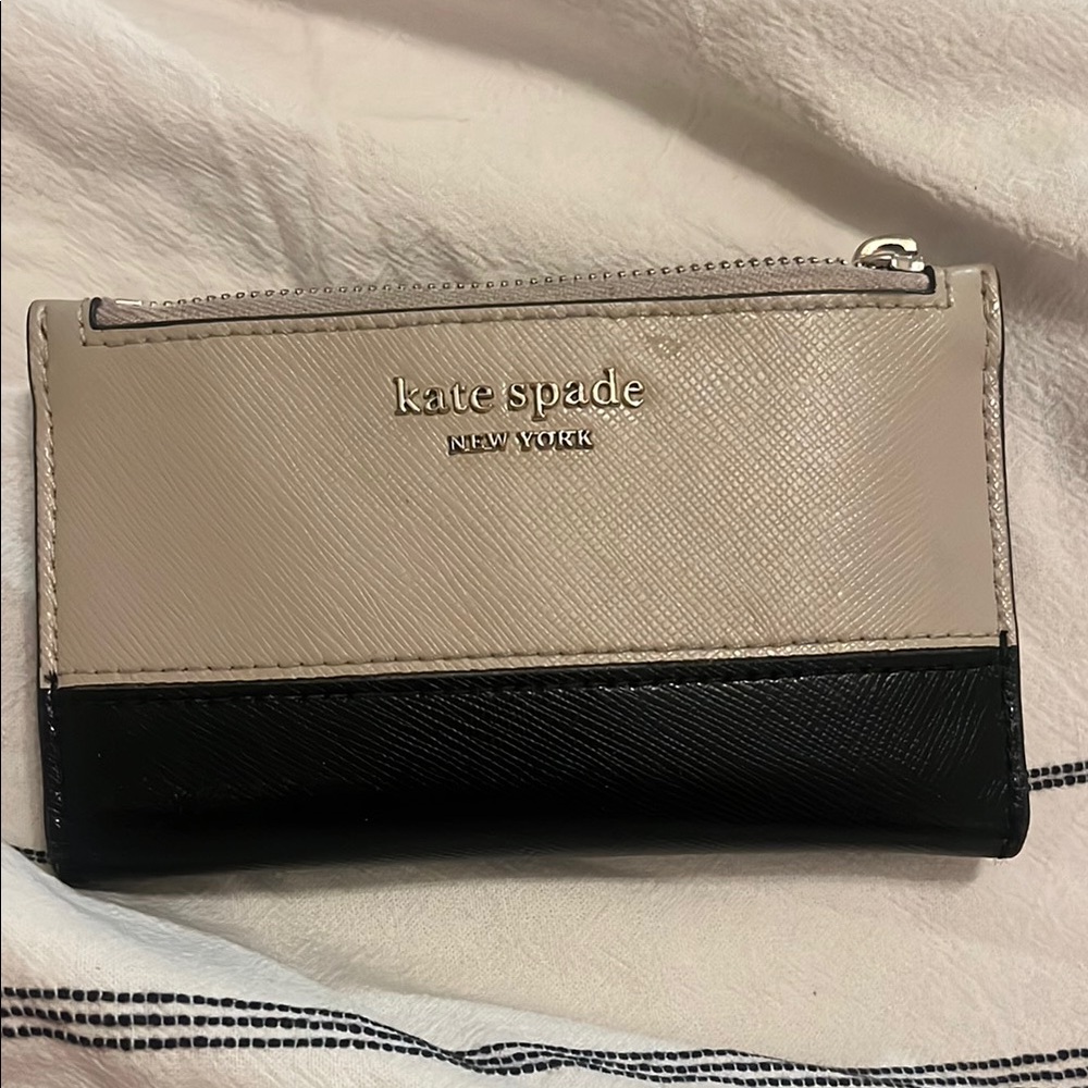 Kate Spade Black and light pink Wallet Sleek Design